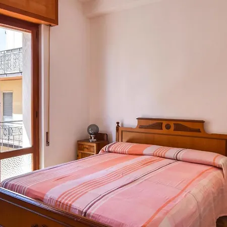 3 Bedroom Stunning In *